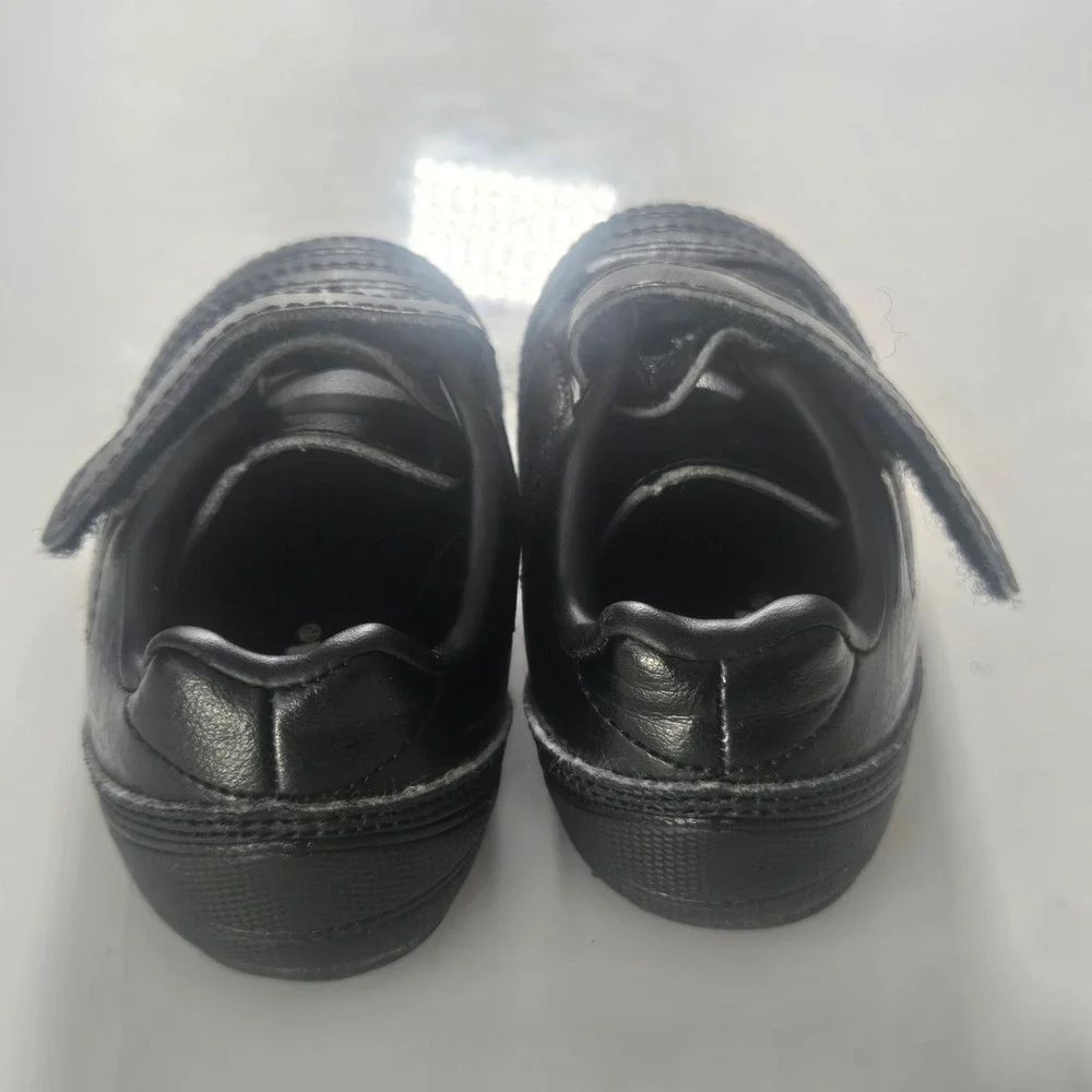 Brava Soccer Toddler Racer Cleats Black Molded 174543 Size 5D Kids Shoes